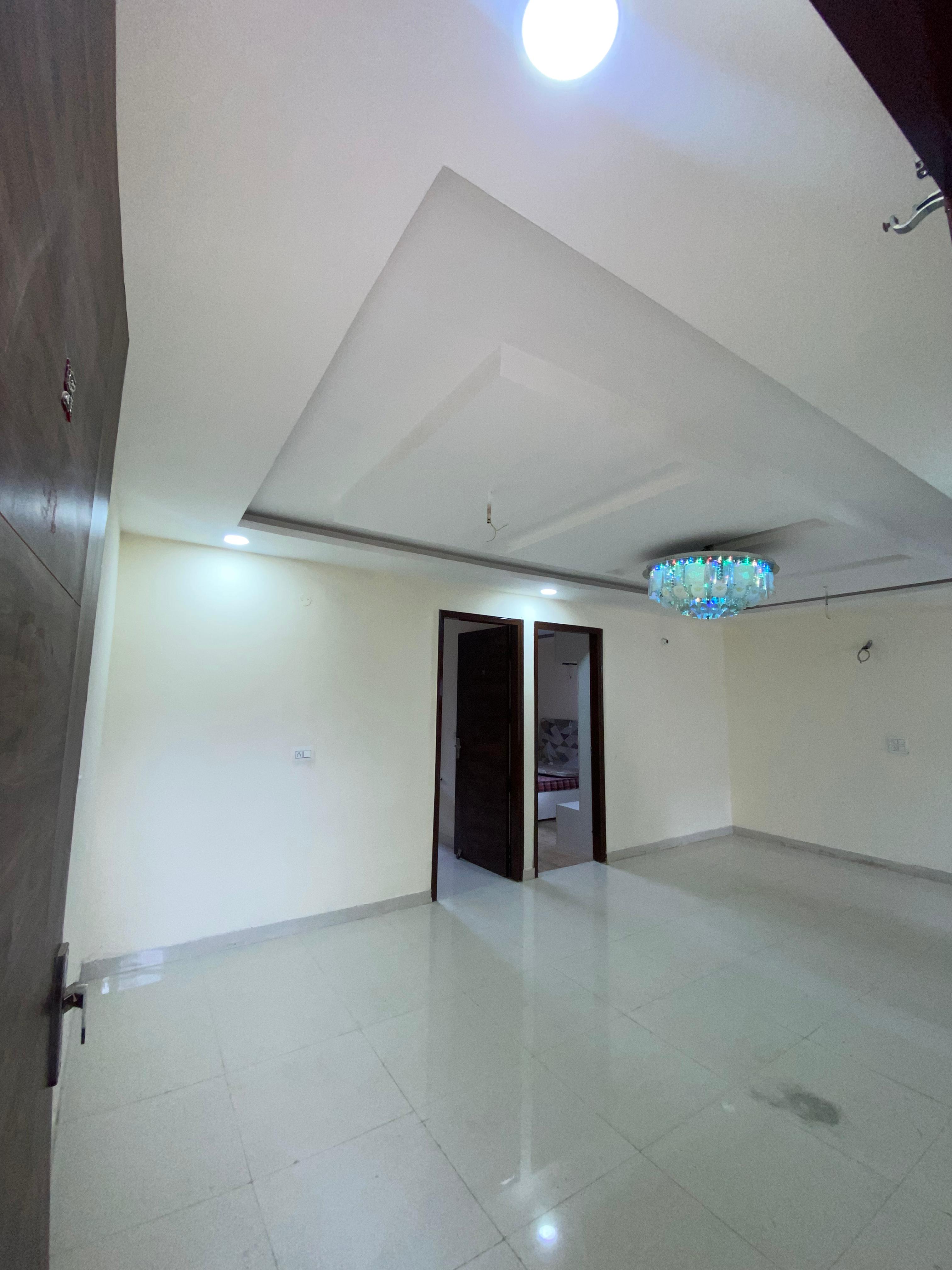 10 MARLA FIRST FLOOR FOR SALE IN SECTOR 8 PANCHKULA