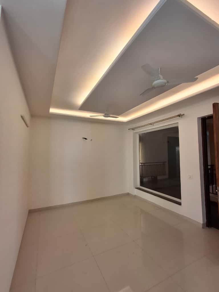 10 MARLA B-ROAD  HOUSE  FOR  SALE  IN  SECTOR  27  PANCHKULA